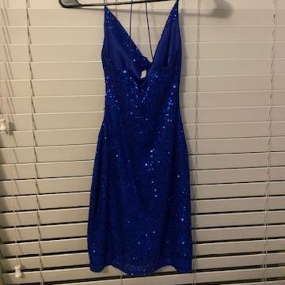 Blue sequin dress - Picture 2 of 6
